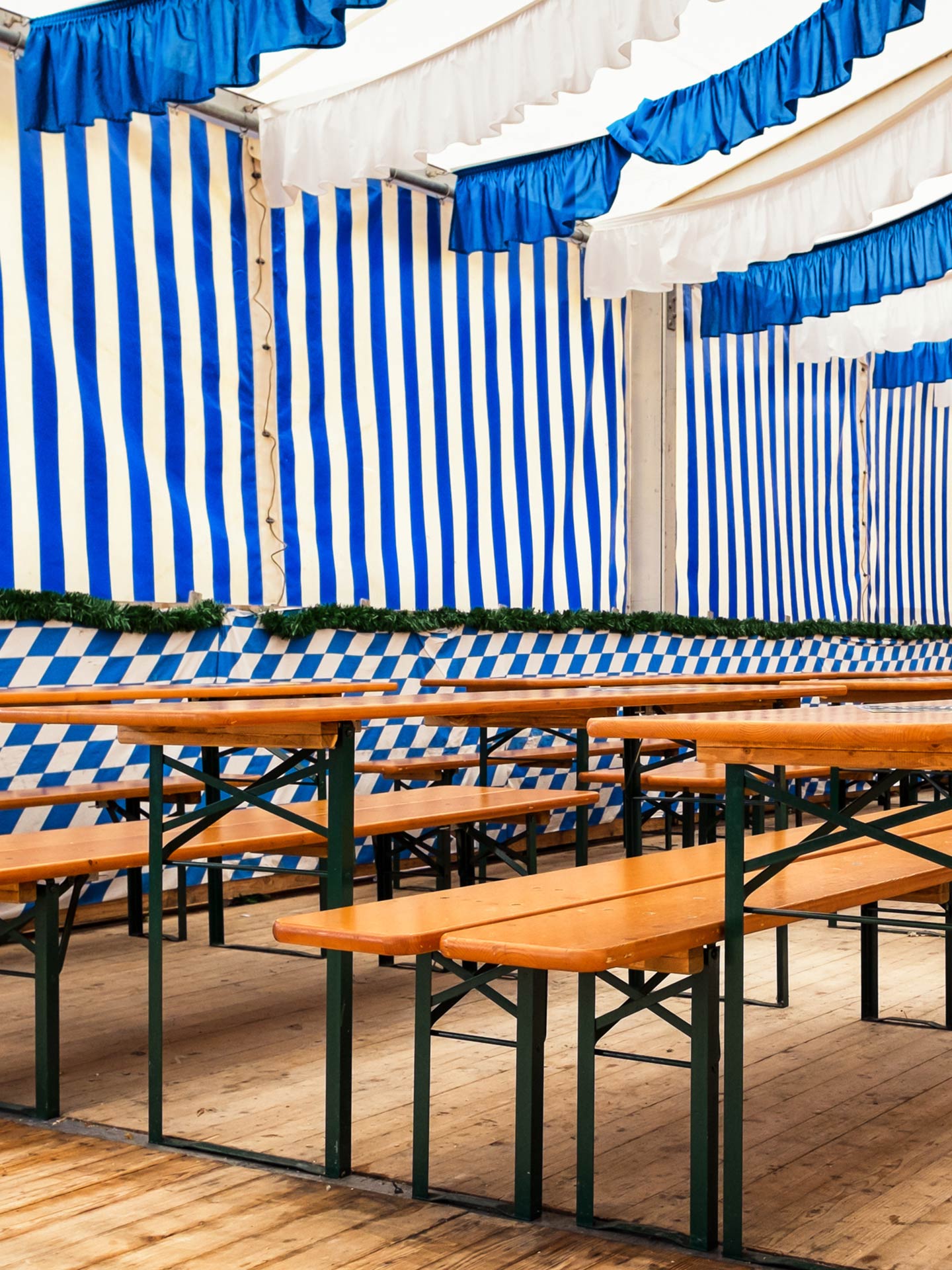 Zu Deko-, Gardinen-, Möbelstoffen und mehr