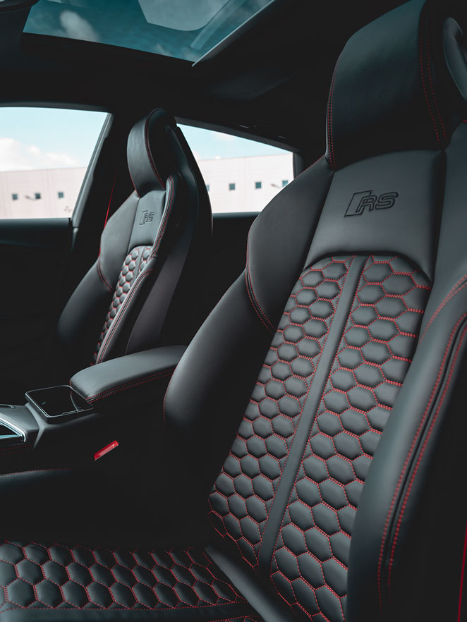 Hier klicken für Stoffe für Autositze