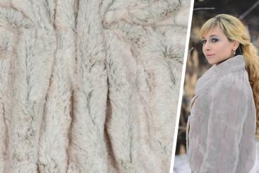 Rosa Flauschkaninchen - Fellimitat 