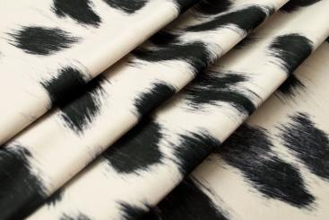 Möbelsamt - Kuhfell - Schwarz 