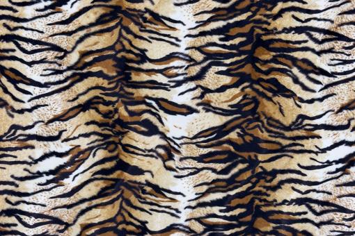 Kurzfellimitat mit Muster