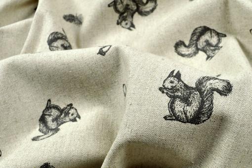 Hübscher Stoff aus Leinenmischgewebe mit Eichhörnchen-Motiv
