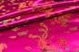 Jacquard-Satin - Chinesische Drachen und Pfauen - Pink