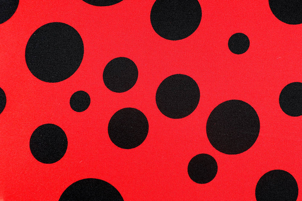 Satin Punkte - Rot/Schwarz 