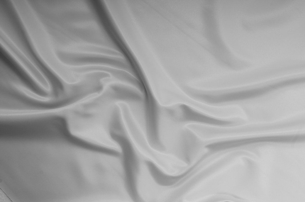 Micro-Satin 150 cm Silber