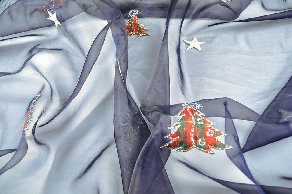 Karo-Baum und Stern - Weihnachts-Organza mit Stickerei 