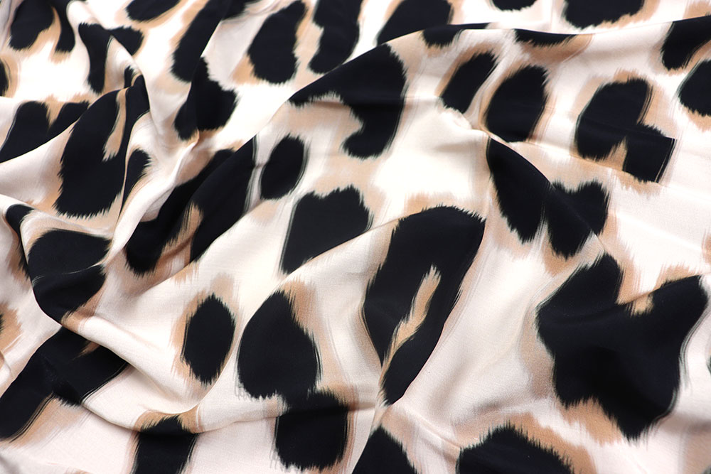 Viskosestoff - Big Blurry Leo 