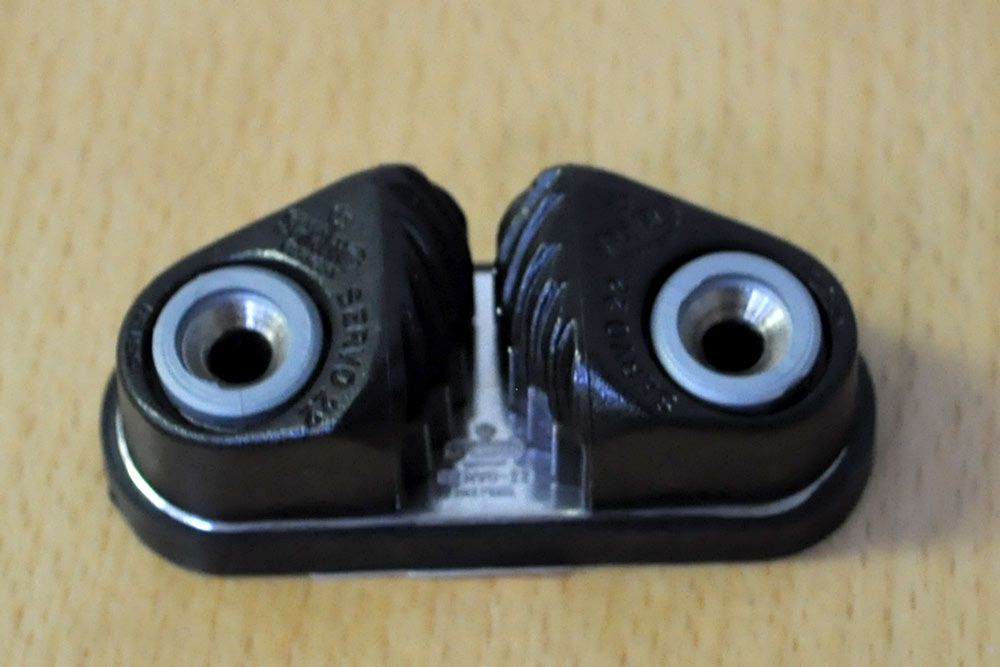 Delrin-Seilklemme für Seile bis Ø 12 mm - Schwarz 