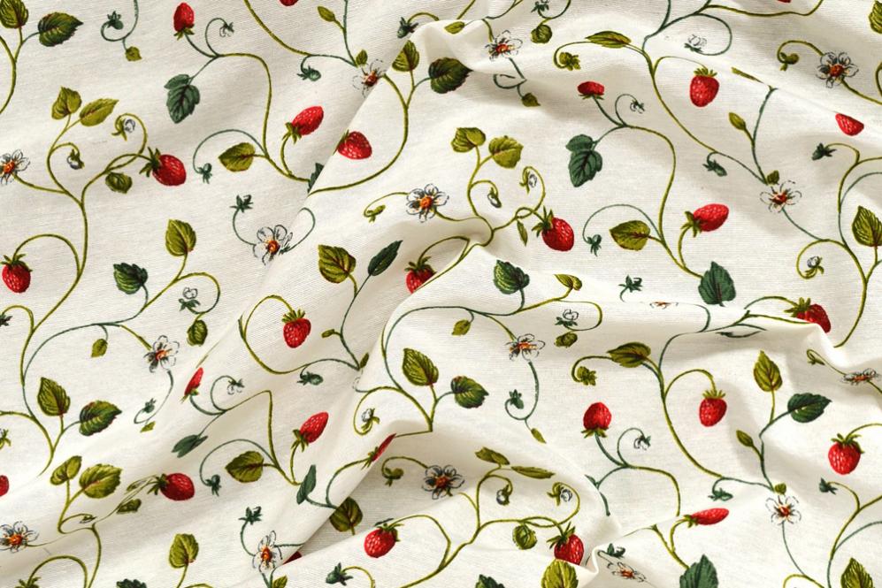Dekostoff - Erdbeer Traum - Creme 