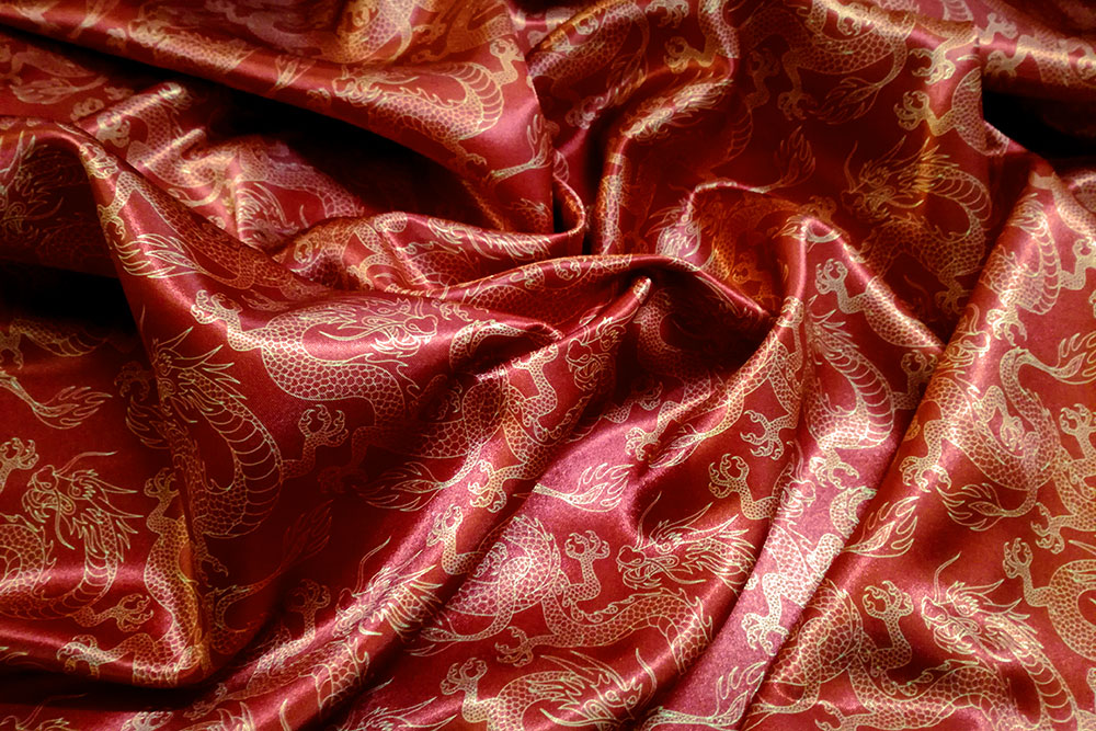 Satin - Kämpfende Drachen