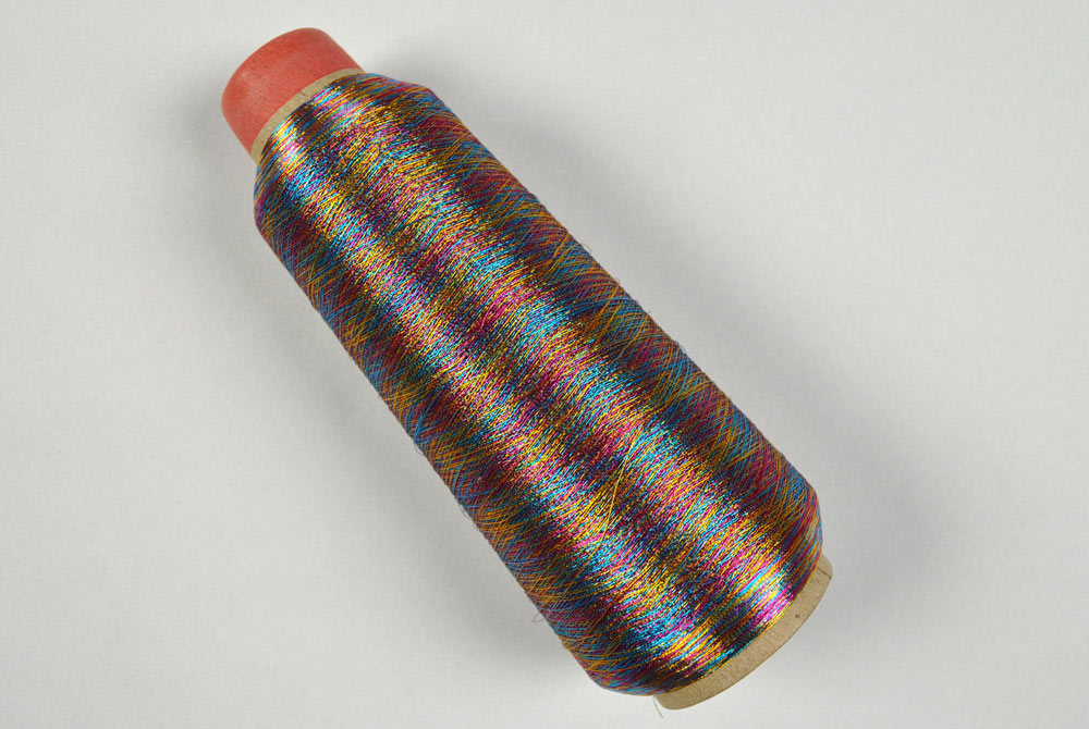 Overlock-Nähgarn - Metallic - 2700 Meter - Regenbogen