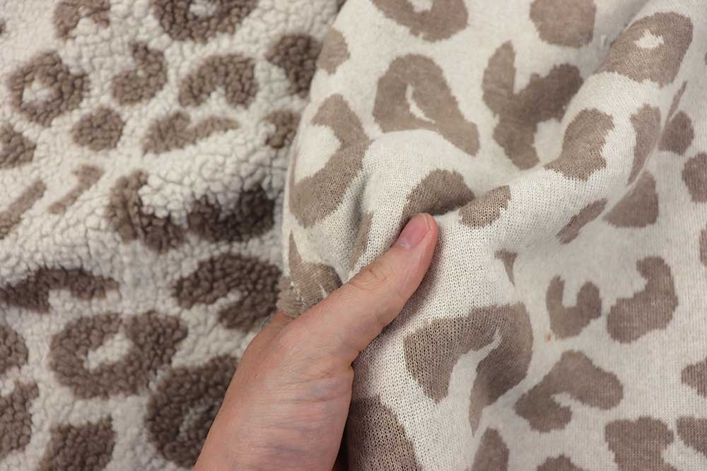 Sherpa Fleece - Premium Leo