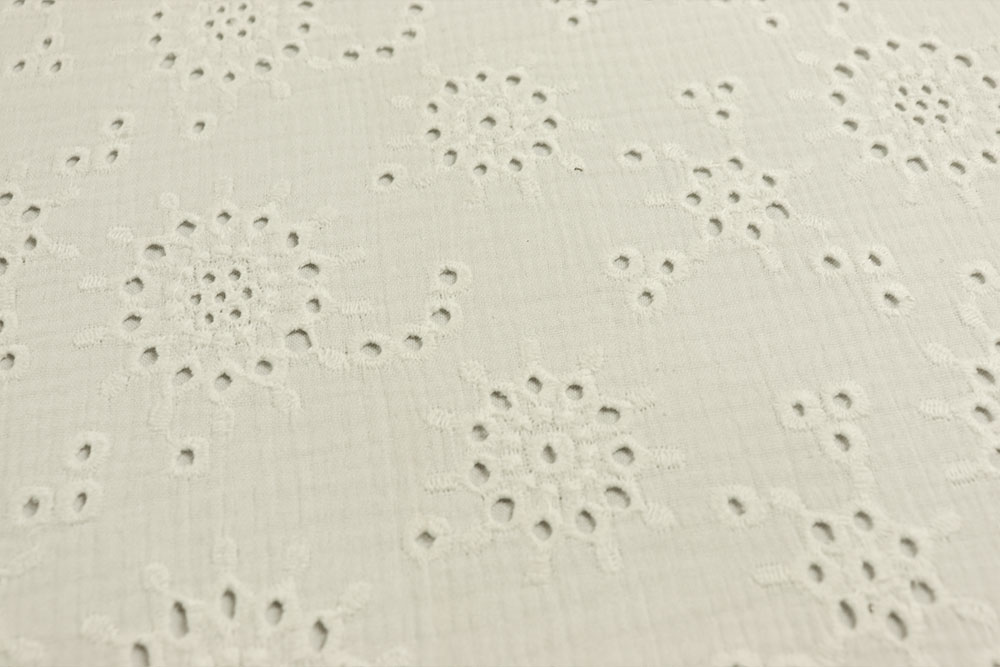 Musselin Lochstickerei - Lizzy - Off White