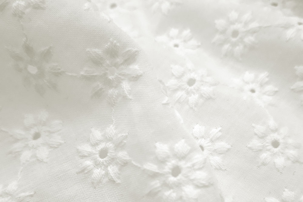 Lochstickerei Heidi - Champagner