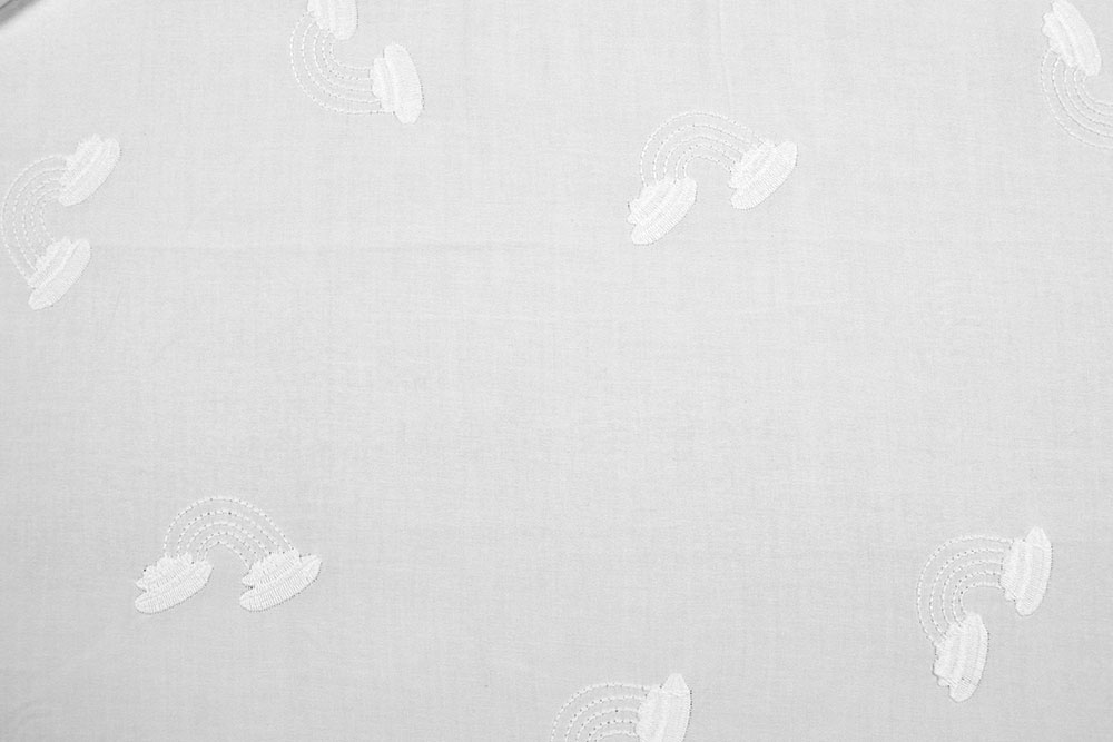 Baumwollstoff bestickt - Regenbogen