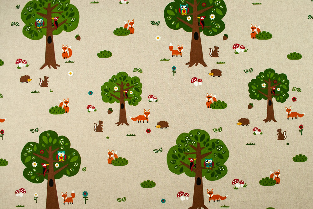Dekostoff - Tierkinder im Laubwald