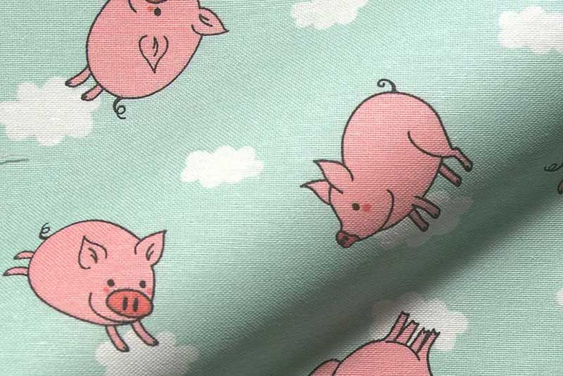 Dekostoff - Fliegende Schweine