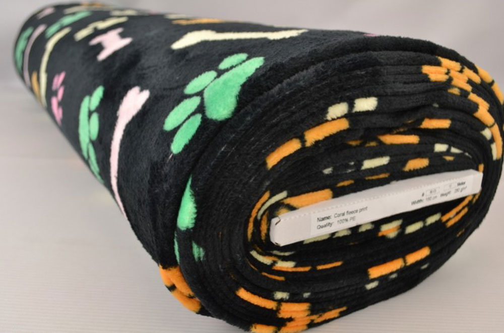 Flausch-Fleece - Knochen und Pfoten