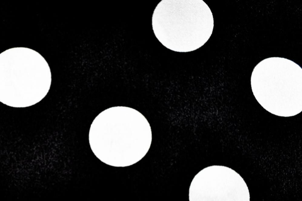 Satin Punkte - Schwarz/Weiß