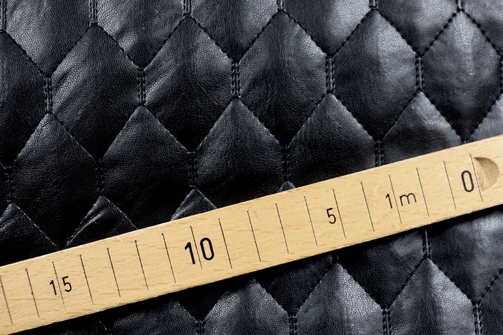 Kunstleder-Stepper wattiert - Schwarz