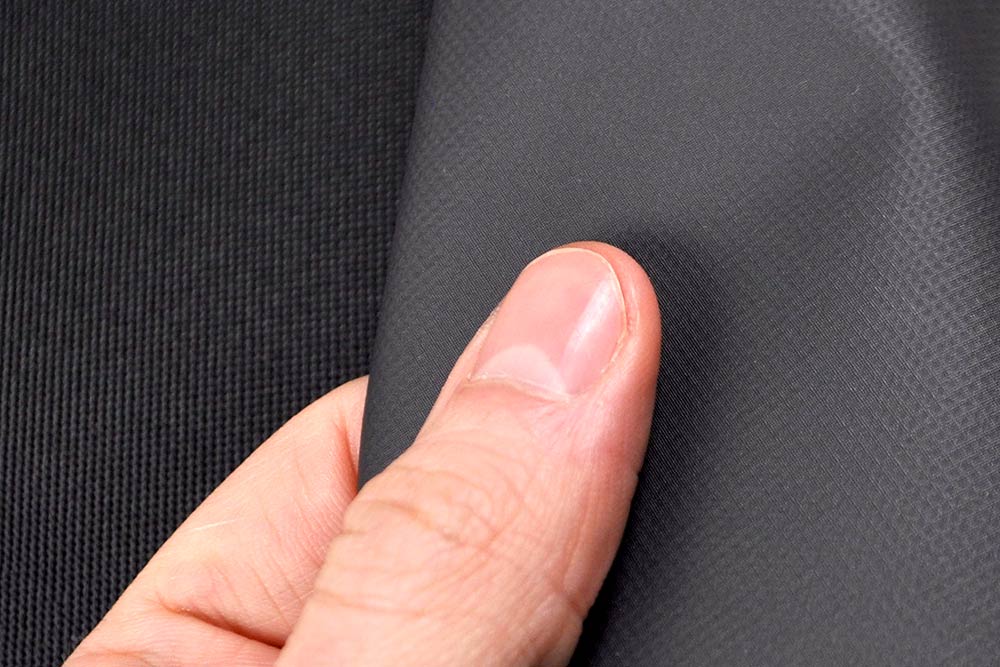 Polyesterstoff - scheuerbeständig und wasserabweisend