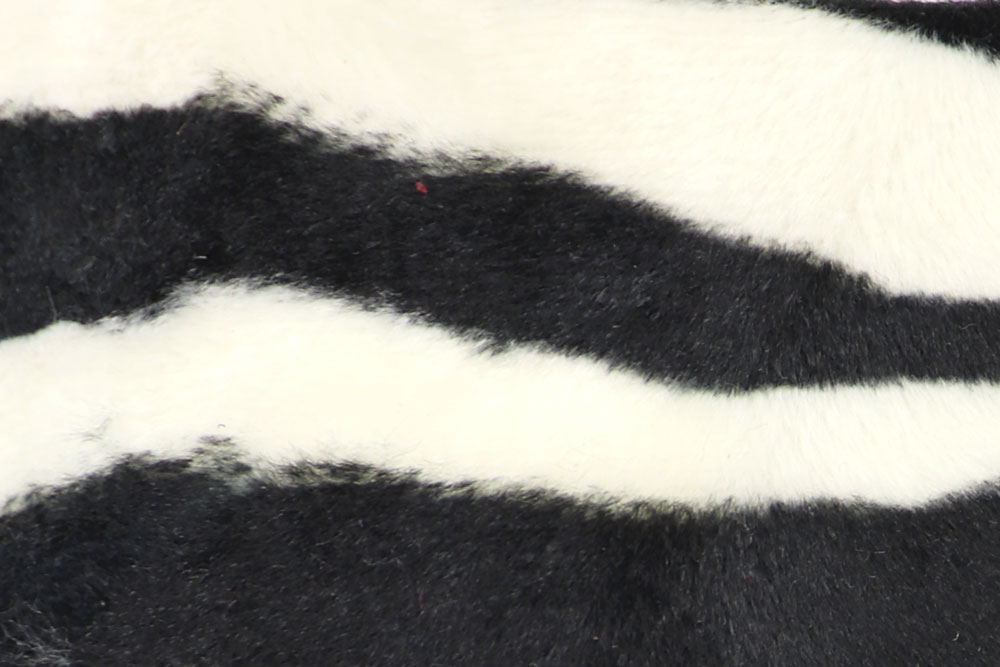 Fellimitat - Plüsch-Zebra - Schwarz/Weiß