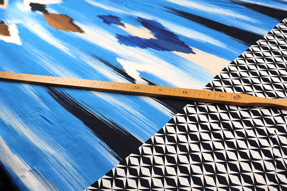 Cupro-Viskose Bordüre - Blue Flash