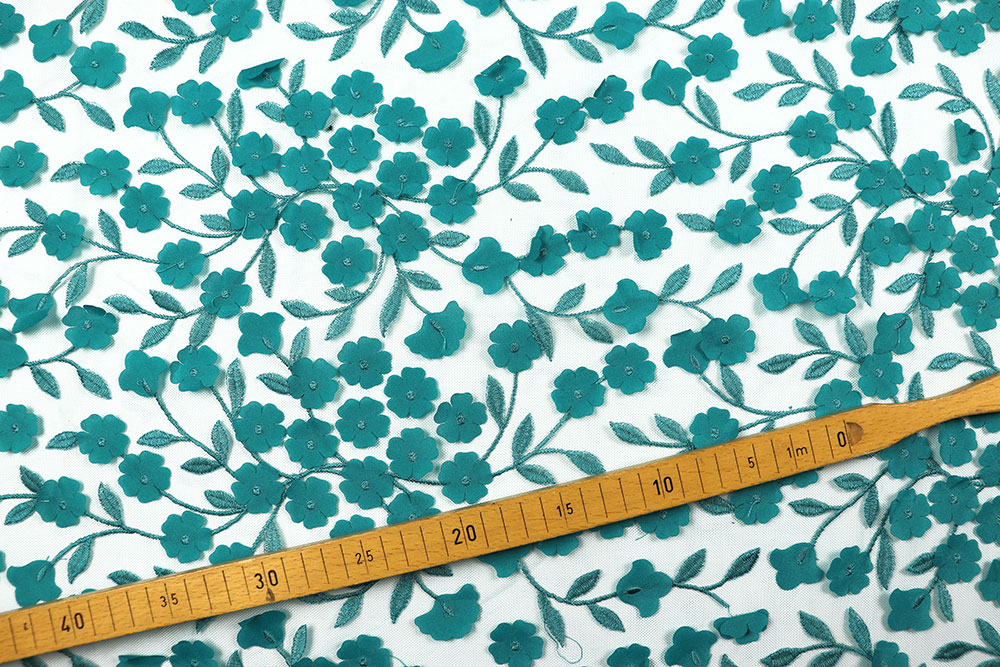 Premium-Tüll - Blumen-Stickerei