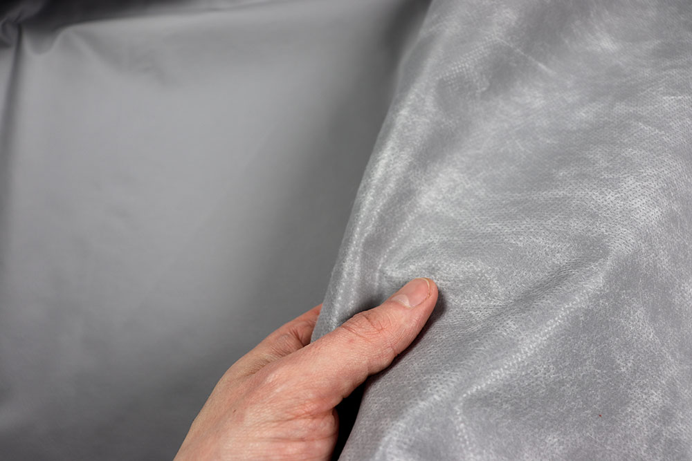 Abdeckplane mit Vliesunterseite - Grau