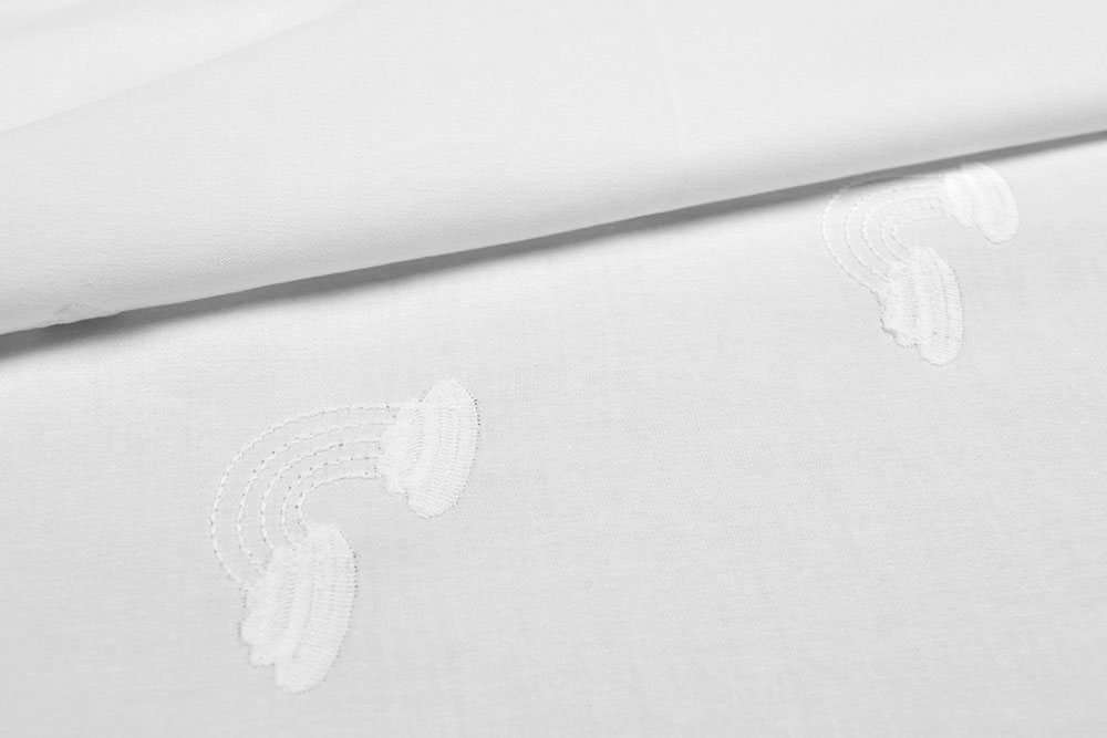 Baumwollstoff bestickt - Regenbogen