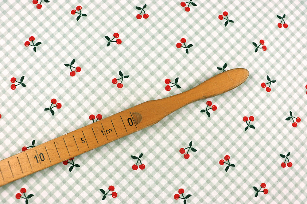 Baumwollstoff - Kirschen auf Karo