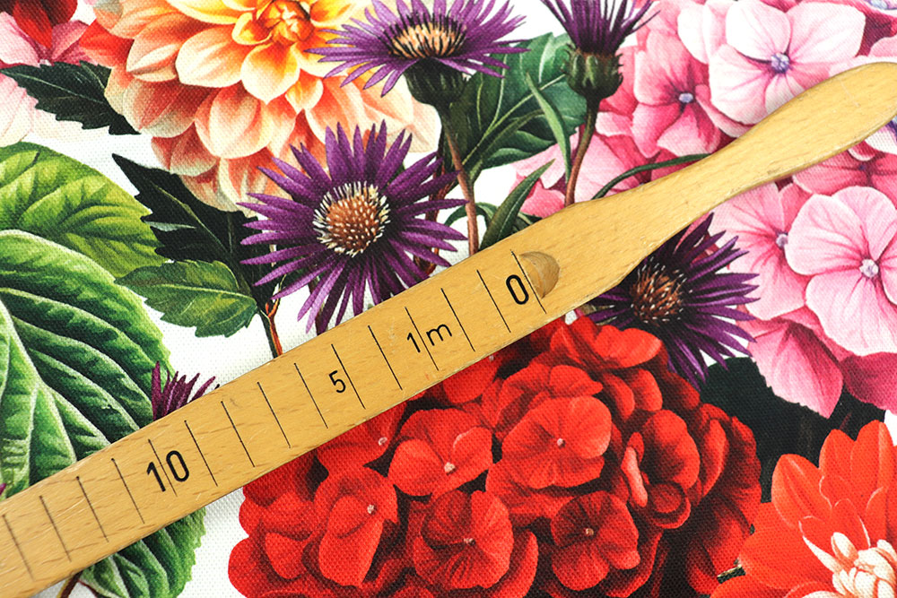 Dekostoff Premium - Prächtige Blumen