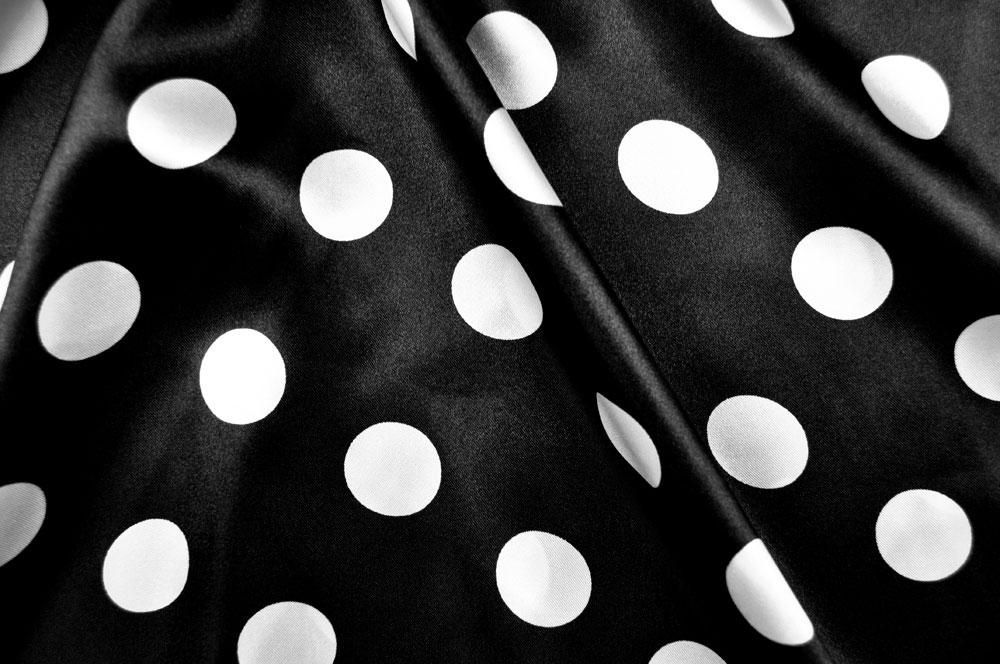 Satin Punkte - Schwarz/Weiß