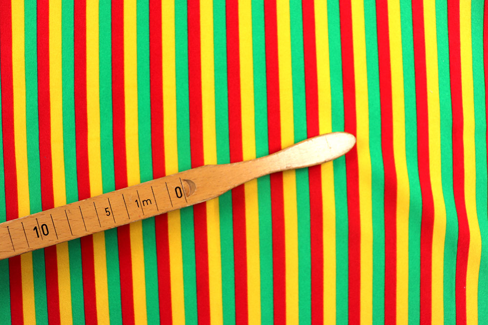 Universalstoff - Bunte Streifen