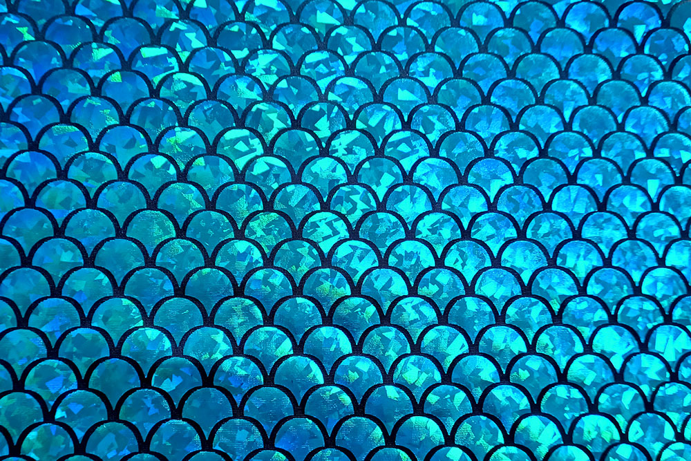 Hologramm-Folienstoff Schuppe - Schwarz/Aqua