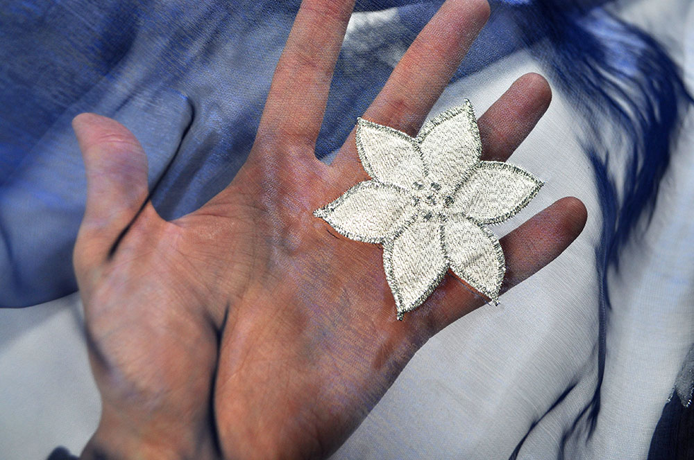 Organza - Weihnachtsstickerei