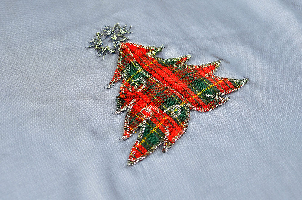 Karo-Baum und Stern - Weihnachts-Organza mit Stickerei