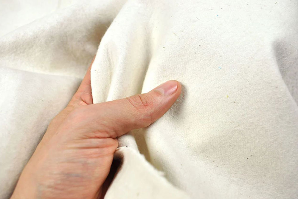 Thermo-Molton - schwer entflammbar - 300 cm