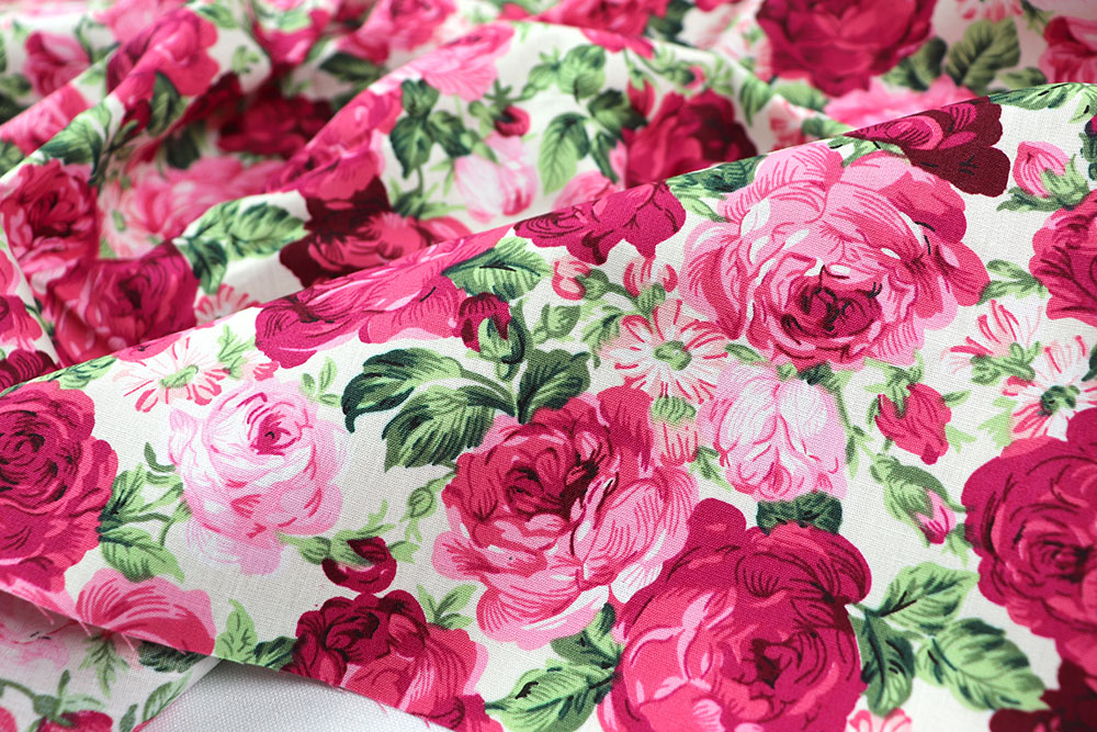 Baumwollstoff - Rosenpracht - Weiß
