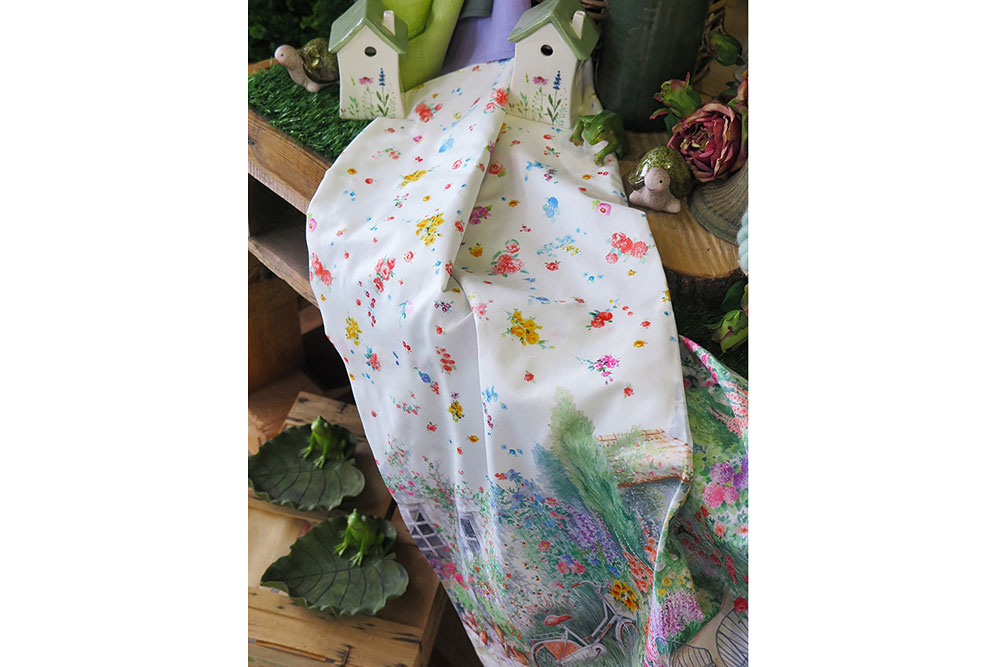 Baumwoll-Dekostoff Digital - Mittags im Garten