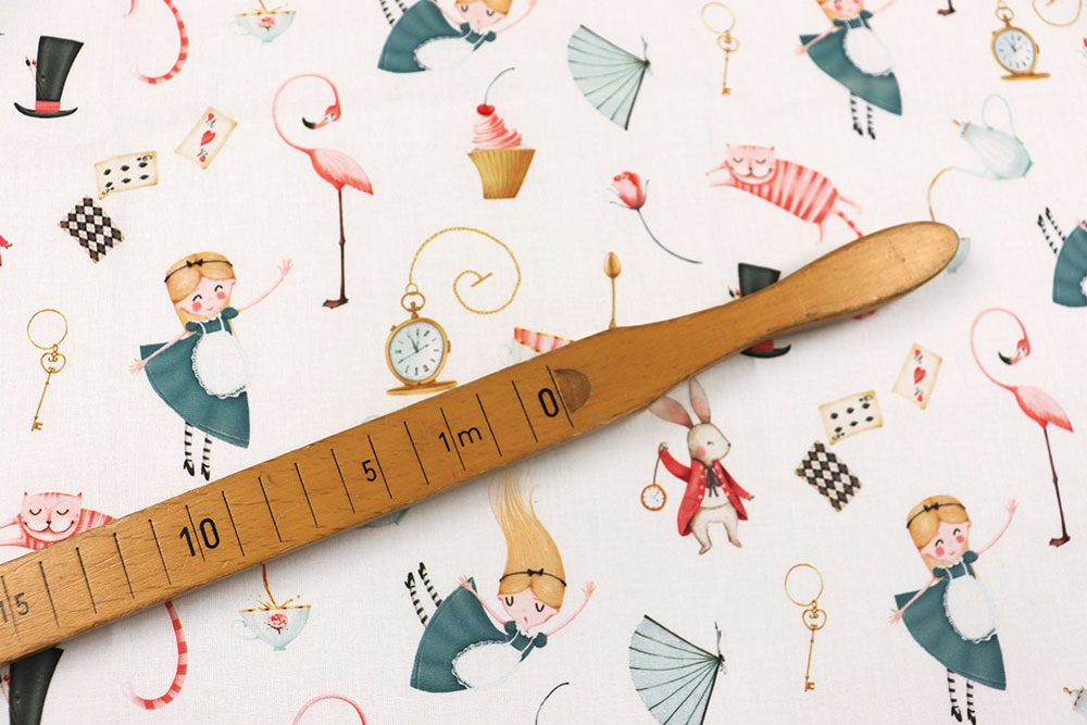 Baumwollstoff - Alicia in der Wunderwelt