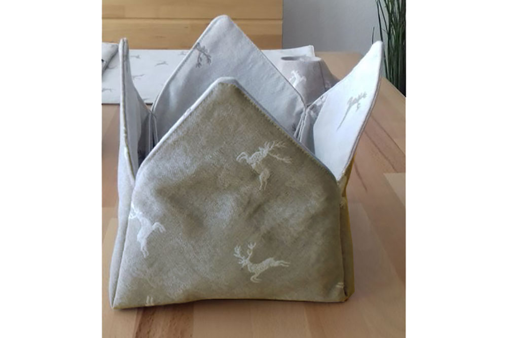 Dekostoff Jacquard - zweiseitig - Hirschsprung - Beige