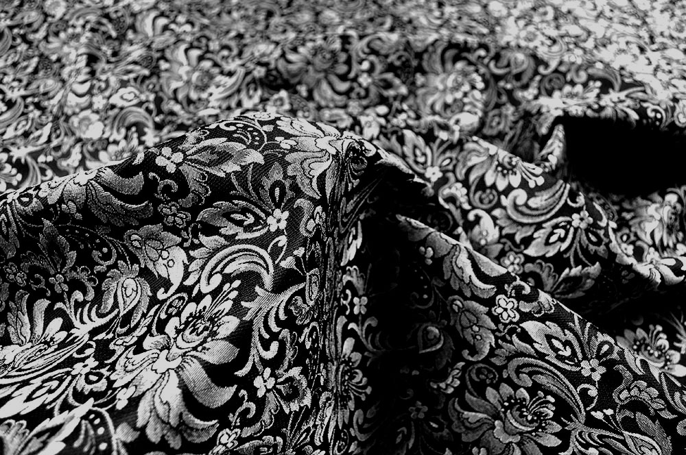 Floralia - Blüten-Jacquard zweiseitig - Schwarz/Silber