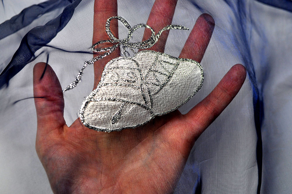 Organza - Weihnachtsstickerei