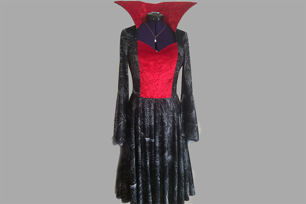 Pannesamt - Spinnennetze Allover