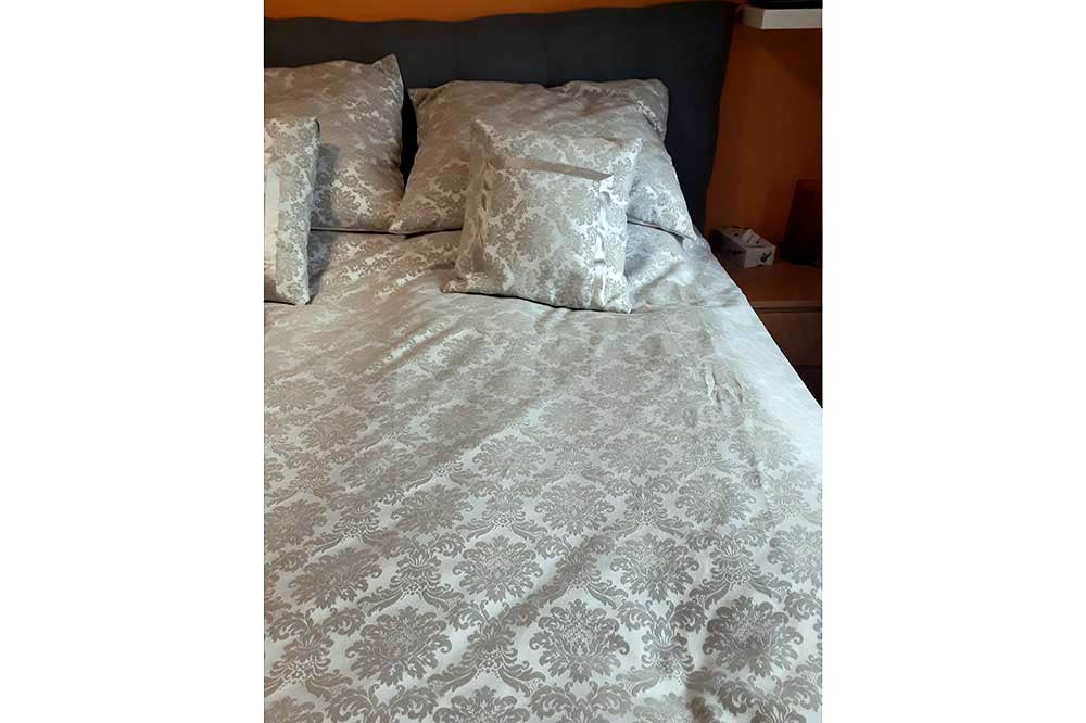 Jacquard-Dekostoff - Herzogin Victoria - Creme