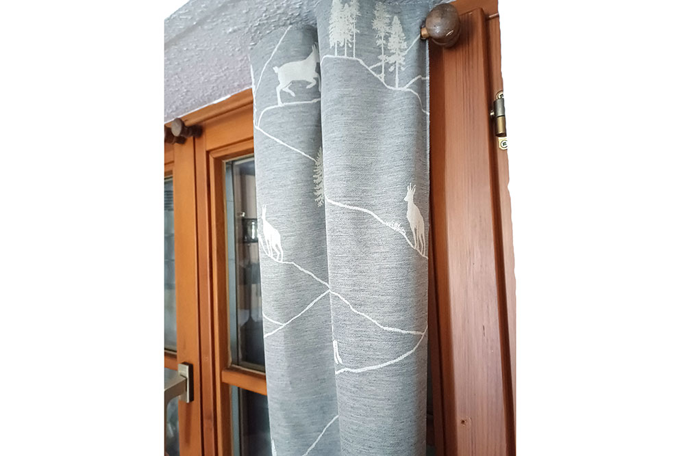 Dekostoff Jacquard - zweiseitig - Alpen-Gämse - Grau/Creme